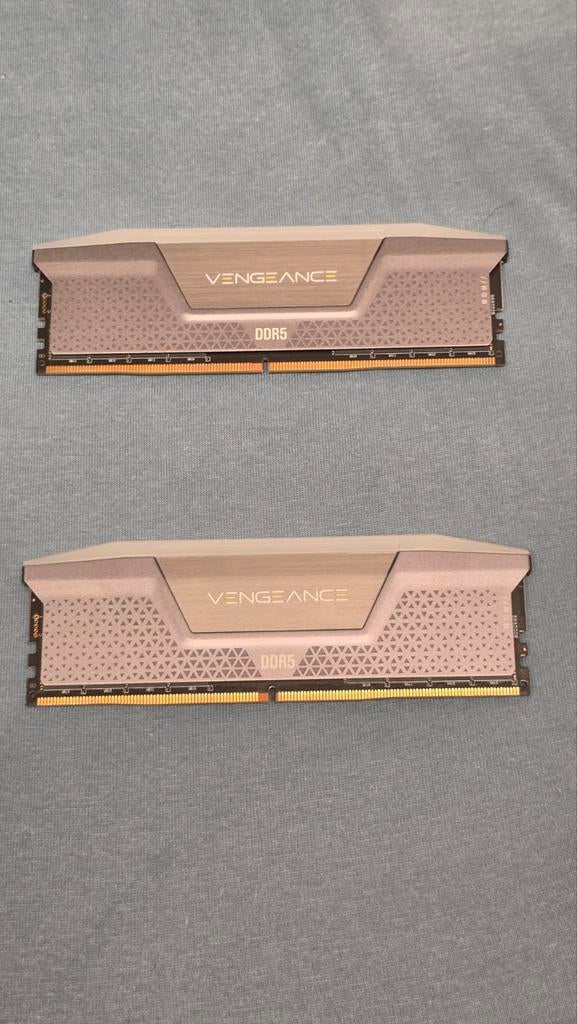 Corsair Vengeance RGB (96GB), Computers en Software, RAM geheugen, Ophalen, DDR5, Desktop