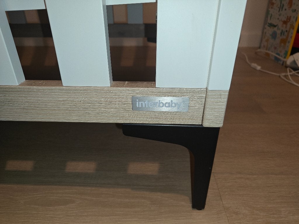 Interbaby Ledikant 60 x 120 cm + Matras (Merk ABZ), Ophalen, Zo goed als nieuw, Ledikant