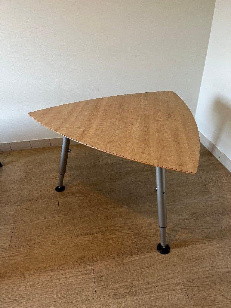 multifunctioneel driehoekige tafel, Maison & Meubles, Tables | Dessertes, 100 à 150 cm, Comme neuf, Enlèvement, 75 cm ou plus
