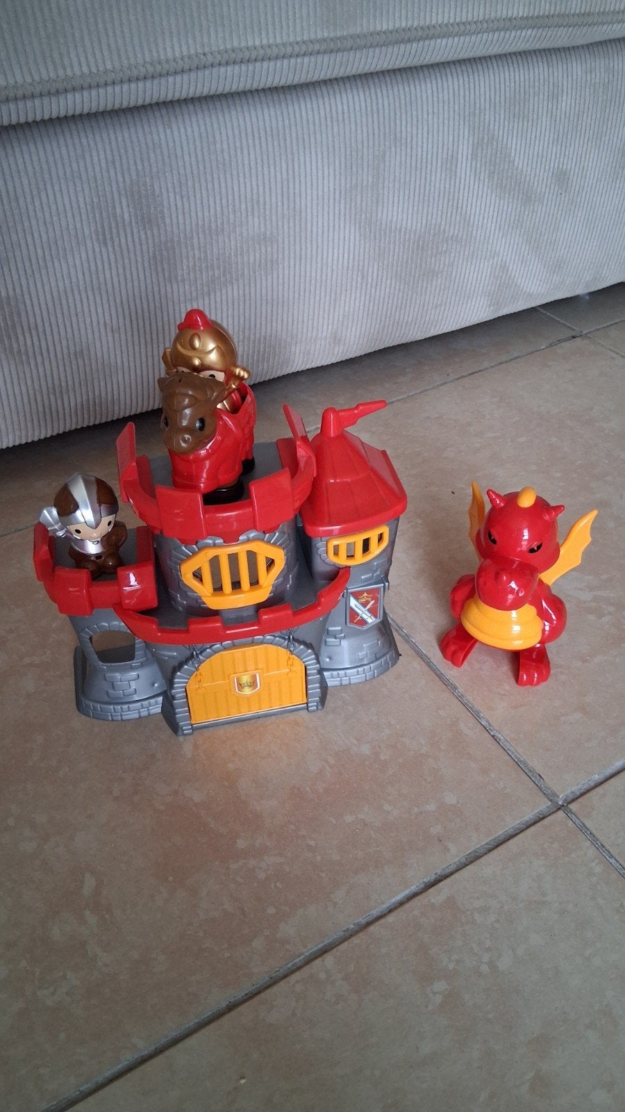 Kasteeltje, Kinderen en Baby's, Ophalen