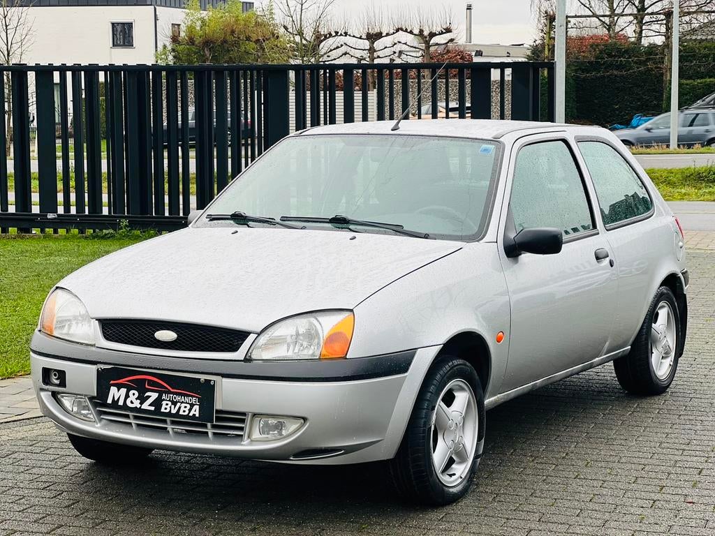 Ford Fiesta 1.3i Benzine * 68.000 Km * 1 ste eigenaar * 2003, Auto's, Bedrijf, Handgeschakeld, 44 kW, Radio