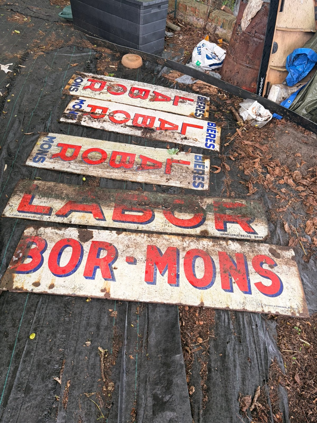 Anciennes plaques émaillées publicitaires BIÈRES LABOR  MONS, Ophalen