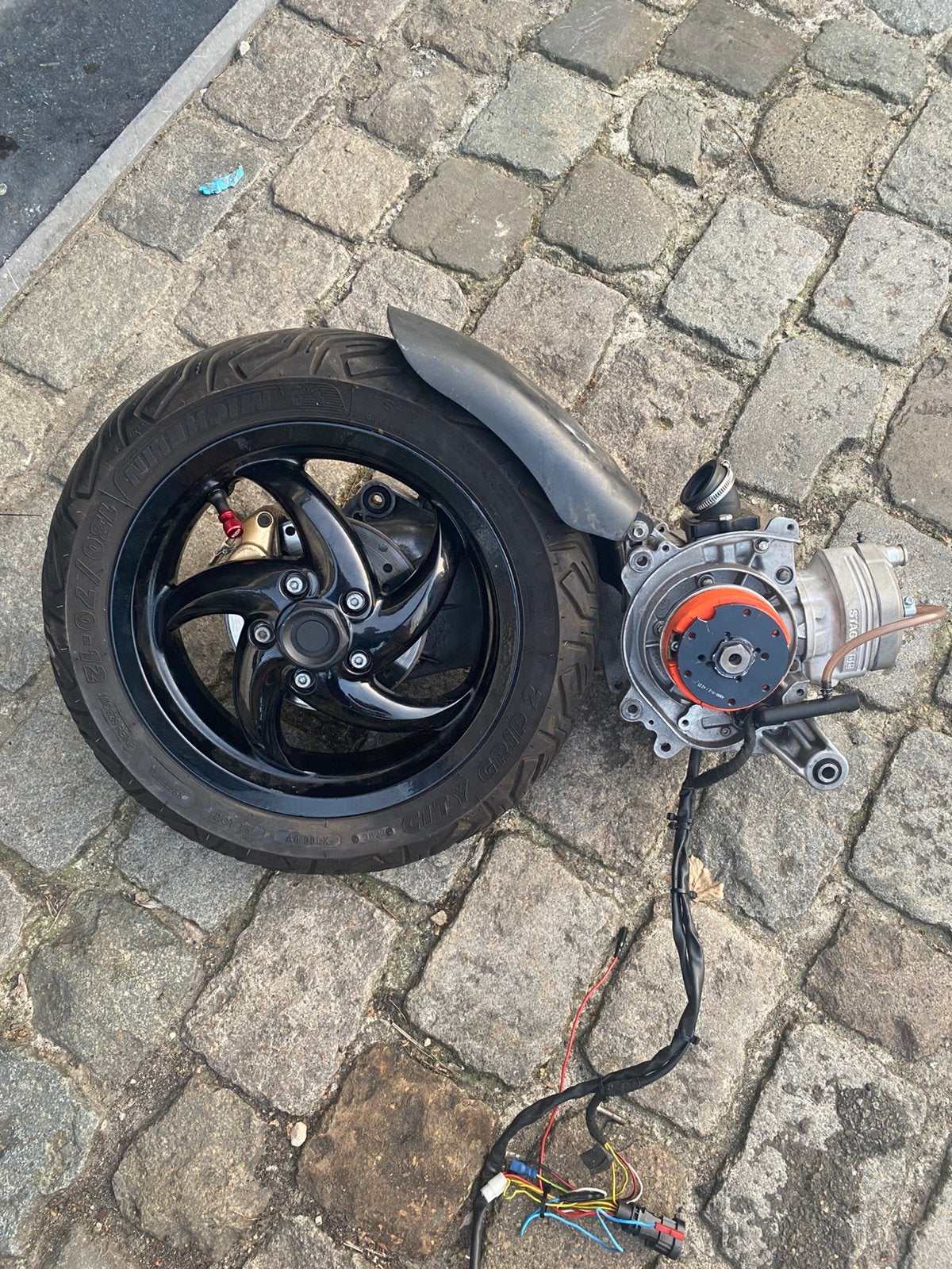 Gilera runner dubbeldisk blok, Ophalen, Zo goed als nieuw, Blok