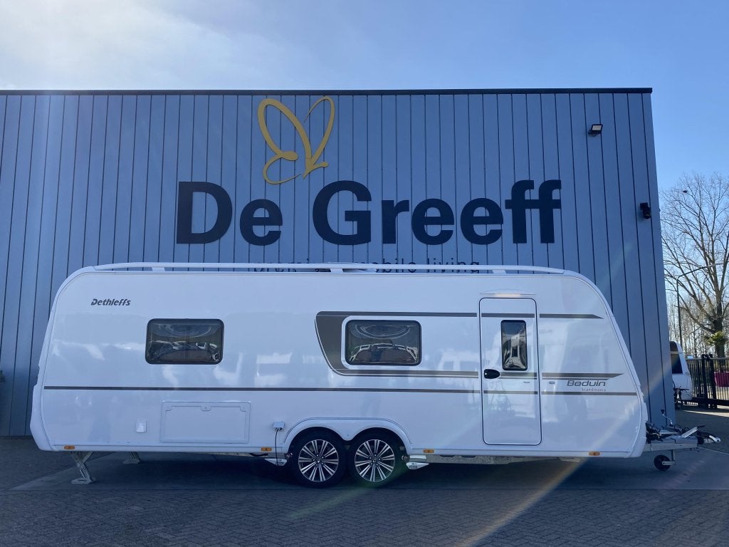 Dethleffs Beduin Scandinavia 670 BET, Caravanes & Camping, Entreprise, Dethleffs, Réfrigérateur, 1500 - 2000 kg