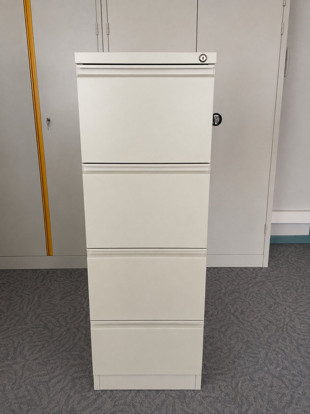 2 Ladekasten, Ophalen