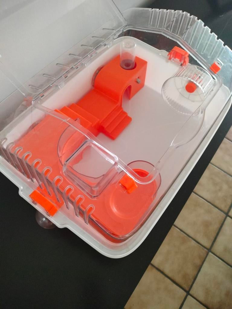 Hamsterkooi, Ophalen, Zo goed als nieuw