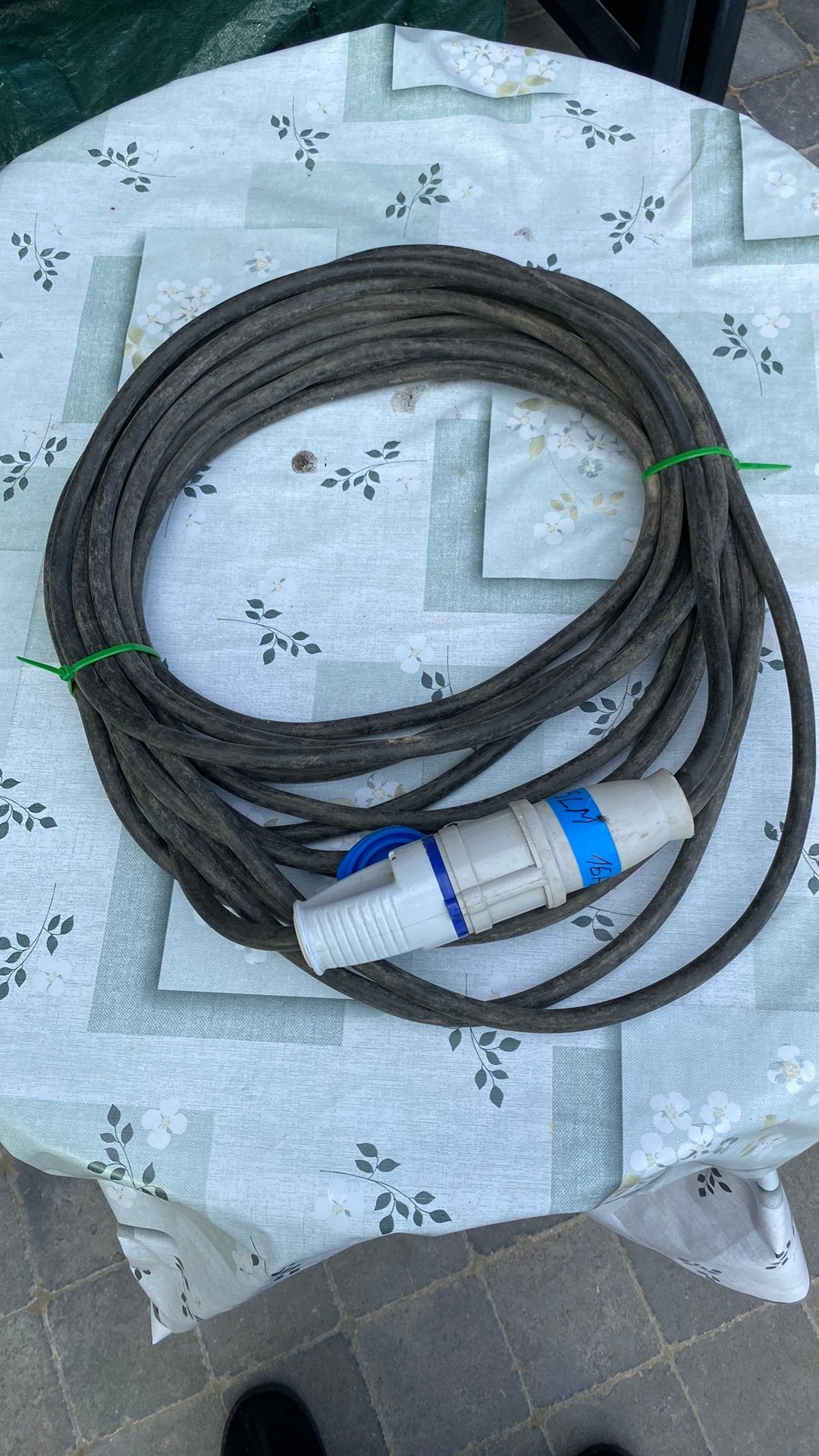 Verlengkabel 16 A 15 meter, Doe-het-zelf en Bouw, Ophalen of Verzenden, Zo goed als nieuw