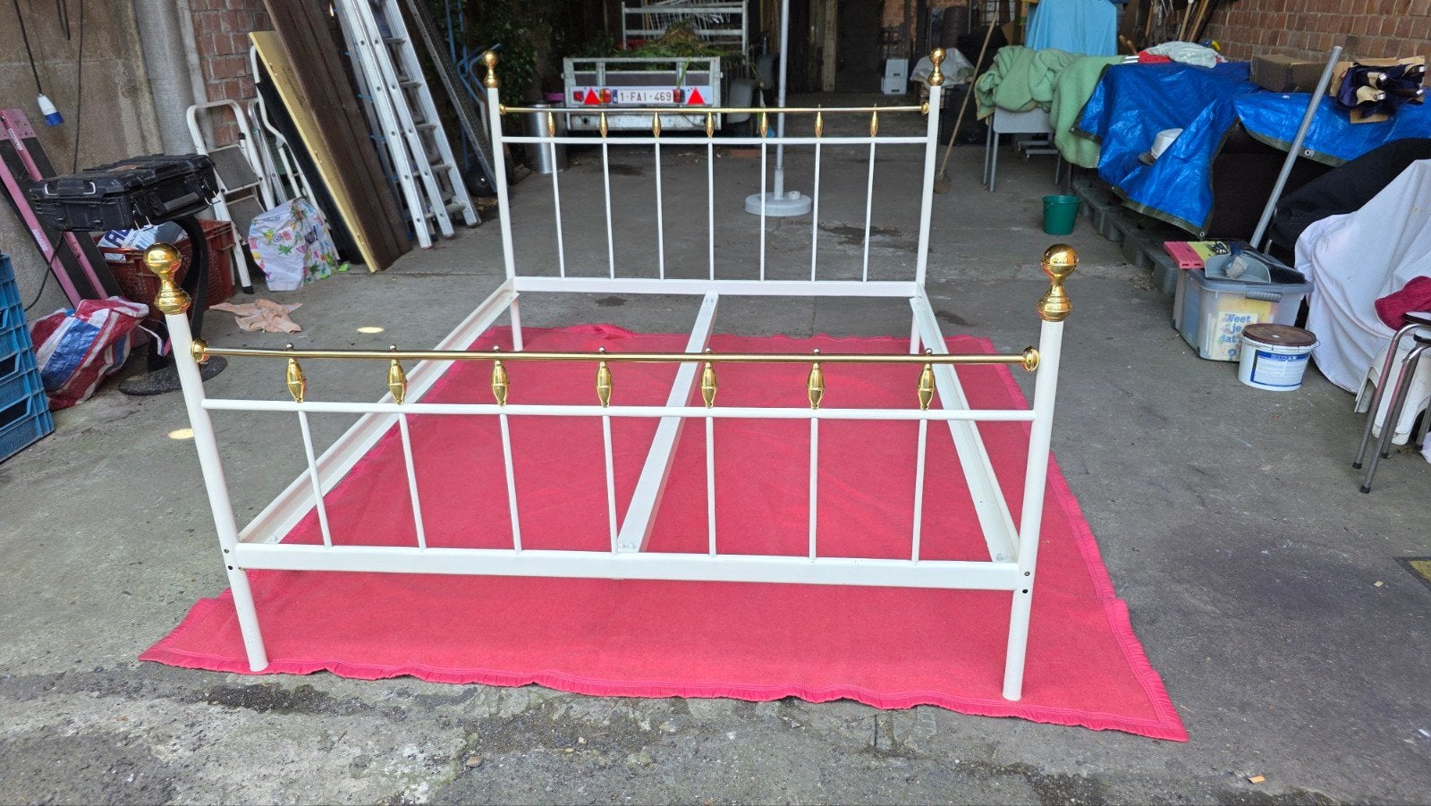 Wit gelakt metalen bed frame 160x200, Ophalen, Wit