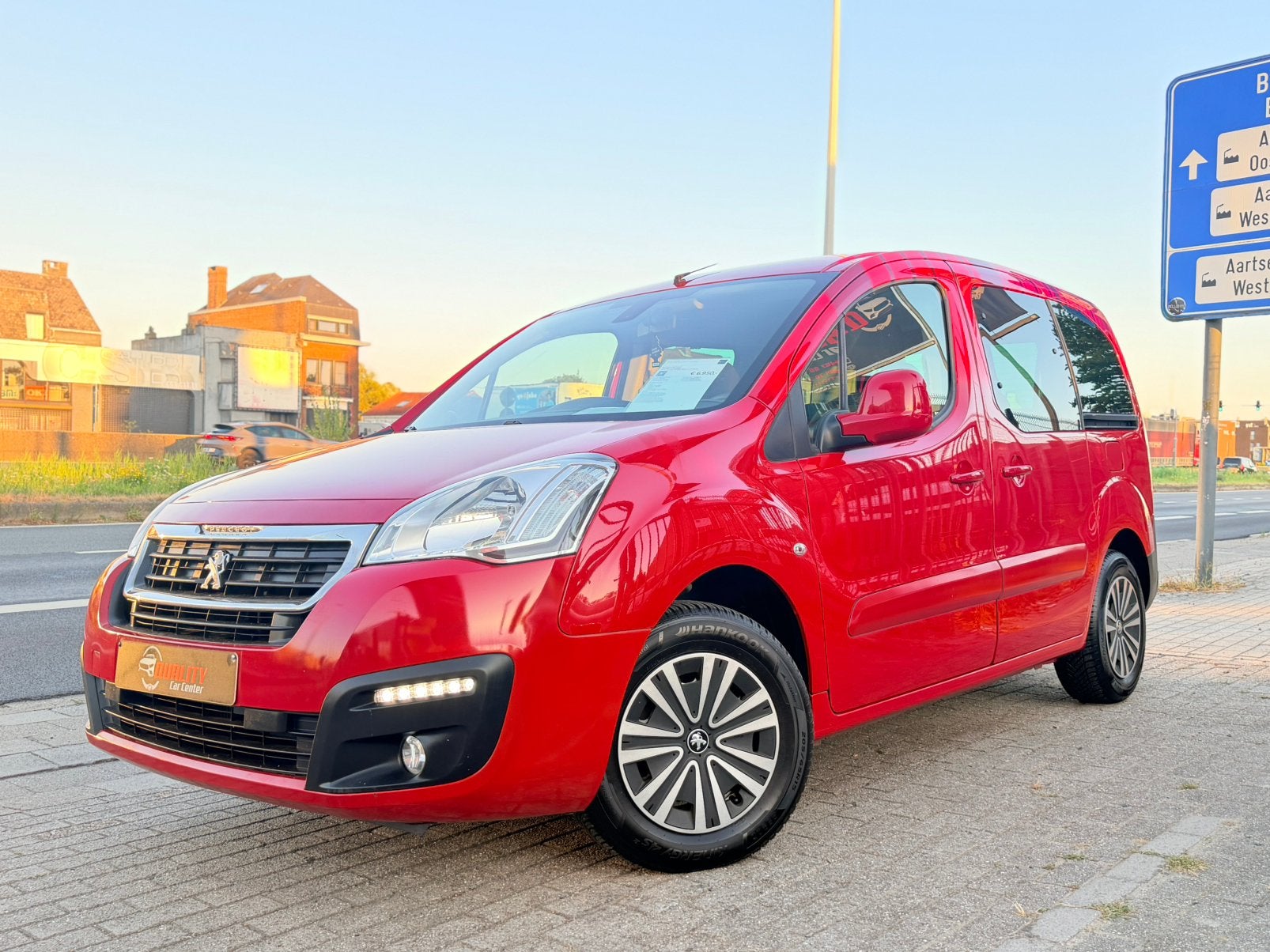 Peugeot Partner Tepee Active 1.2i 140dkm Navi Pdc Euro6b, Auto's, Voorwielaandrijving, Testrit aan huis, Euro 6, 1199 cc
