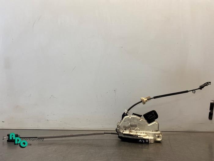 Deurslot Mechaniek 4Deurs links-voor van een Volkswagen Golf, Gebruikt, -, Volkswagen, -