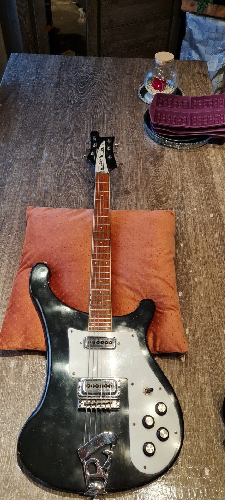 Rickenbacker 480 gitaar jaar 1973, Muziek en Instrumenten, Ophalen, Gebruikt
