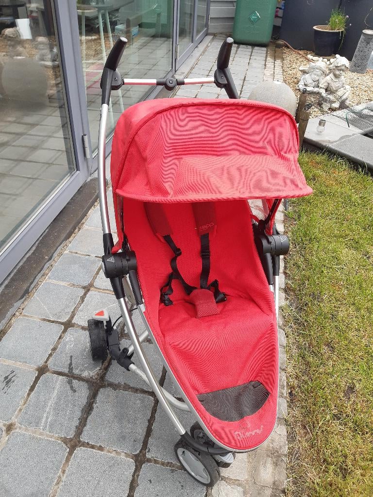mooie buggy / reisbuggy quinny zapp extra rood, Kinderen en Baby's, Buggy's, Ophalen, Zo goed als nieuw, Quinny