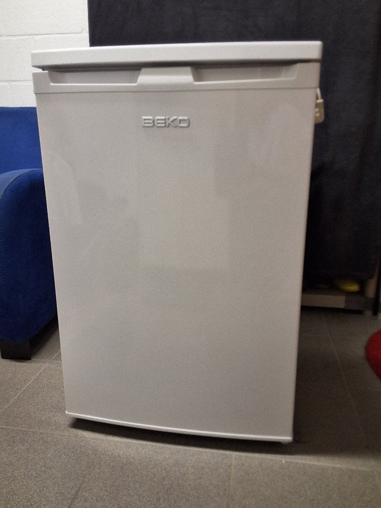 Koelkast met vriesvak, Elektronische apparatuur, Gebruikt, 100 tot 150 liter, 45 tot 60 cm, Met vriesvak