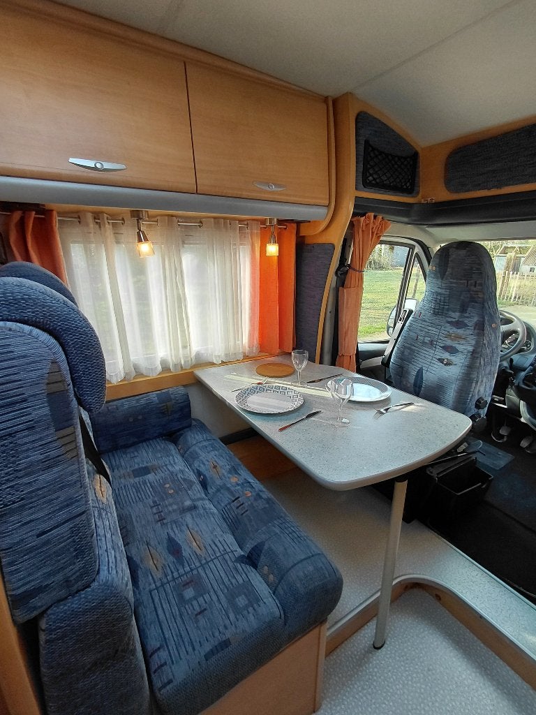 Chausson Welcome 55 - Nette camper, krachtige 2.8 JTD motor, ABS, Ringverwarming, Fiat, Luifel