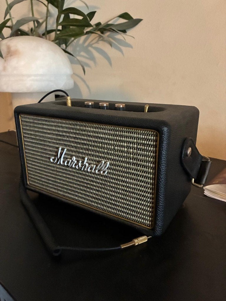Marshall Kilburn Portable Bluetooth Speaker, Audio, Tv en Foto, Luidsprekerboxen, Bluetooth, Ophalen, Gebruikt, Boekenplank luidspreker
