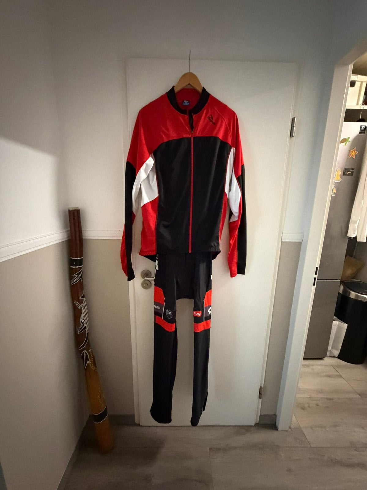 Div. Wielren kleding, Ophalen