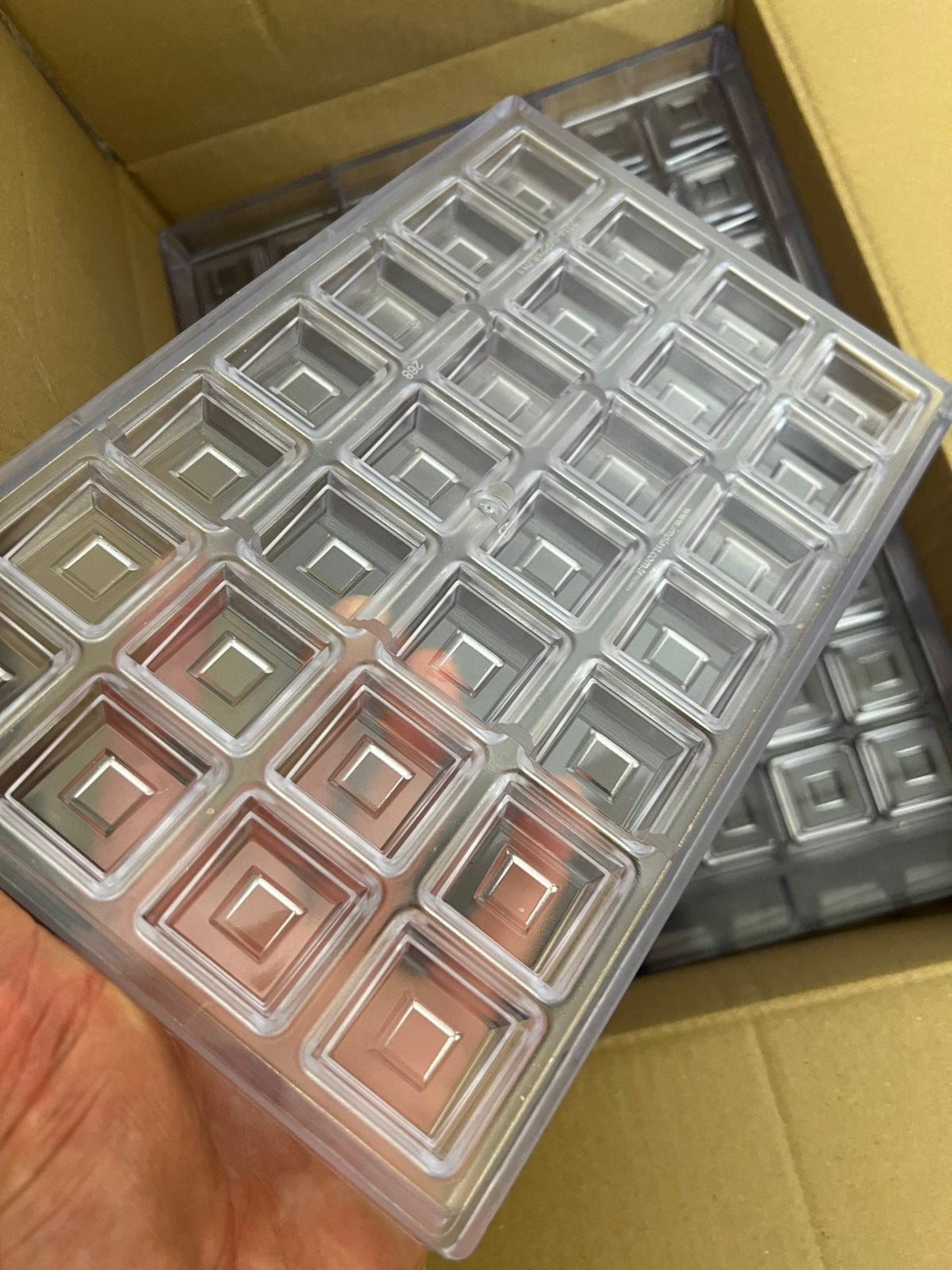 Nieuwe chocolade vormen, Ophalen, Nieuw