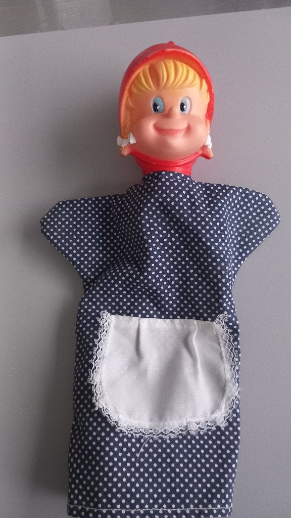 Oude poppenkastpoppen, Ophalen