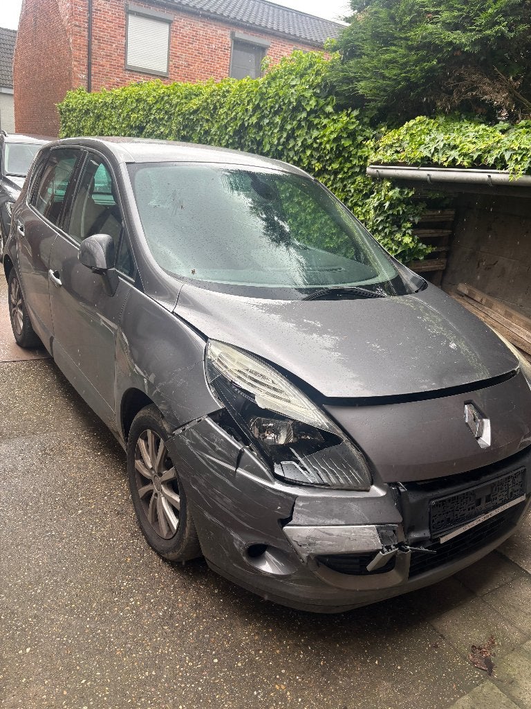 renault scenic automaat met schade, Auto's, Renault, Particulier, Scénic, ABS, Achteruitrijcamera, Airbags, Airconditioning, Automatische klimaatregeling