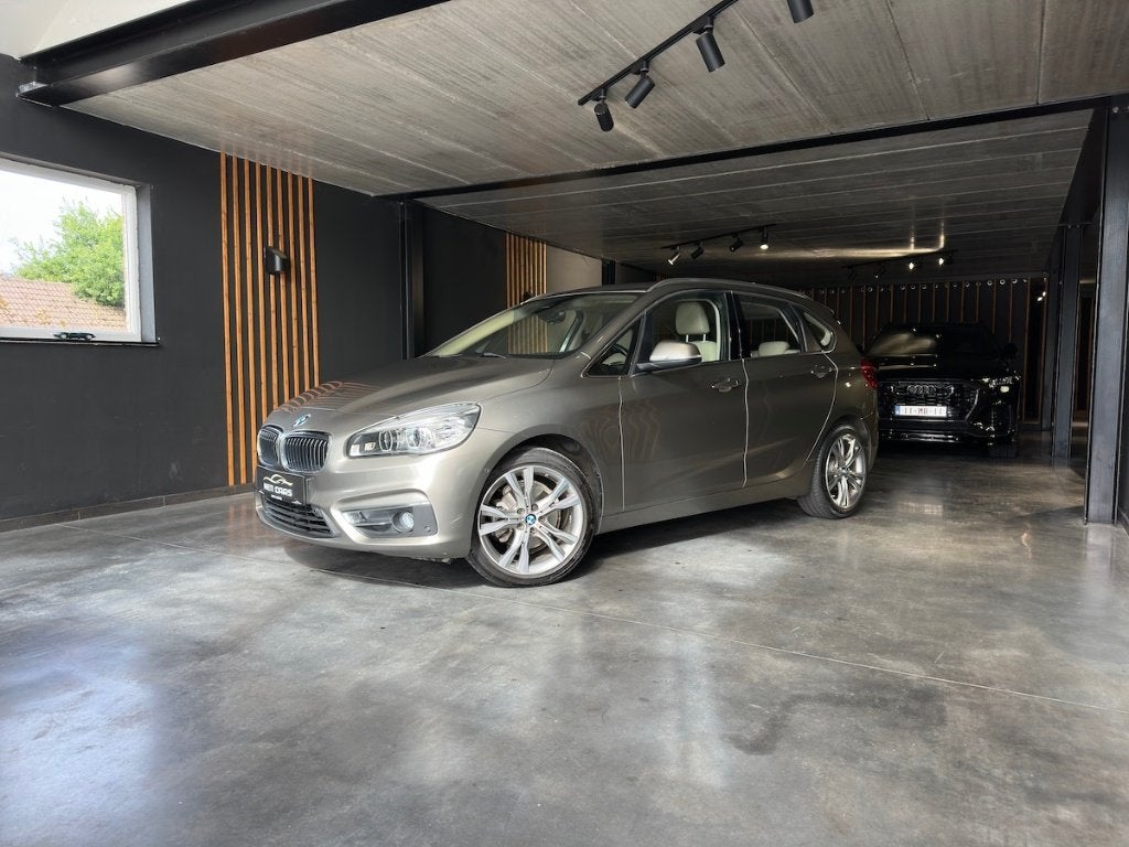 BMW 218 Active Tourer | Capteur | Cruise | Navi | BT |..., Autos, BMW, Cuir, Argent ou Gris, Achat, Entreprise