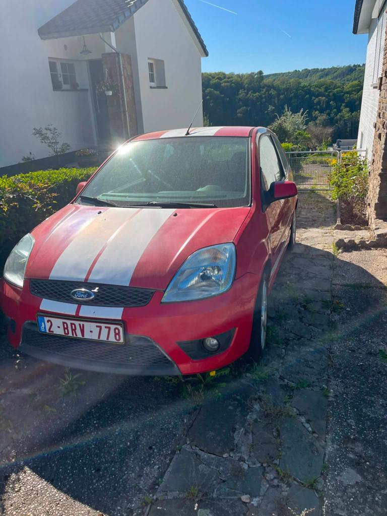 Ford fiesta st 150, Autos, Rouge, 110 kW, Boîte manuelle, 5 places