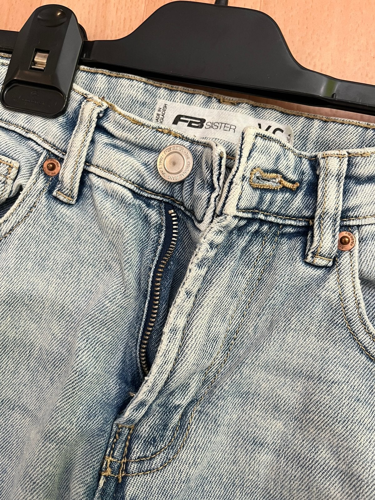 FB Sister flared jeans lichtblauw (maat XS), Kleding | Dames, Blauw, Ophalen of Verzenden, Zo goed als nieuw, Maat 34 (XS) of kleiner