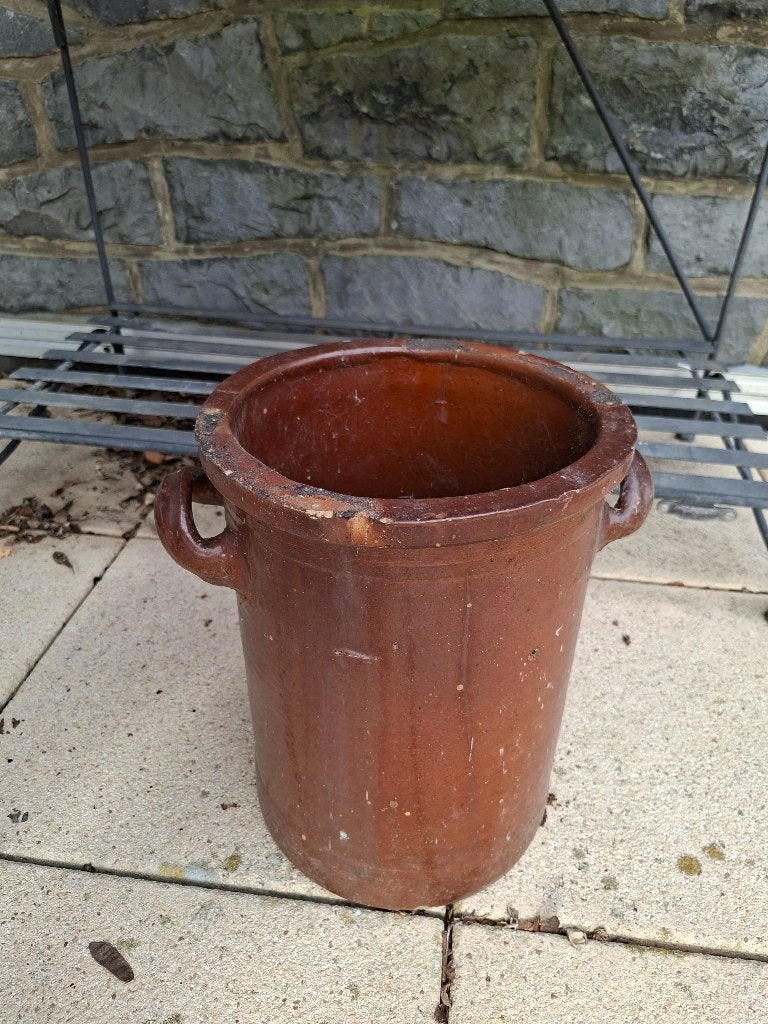 Pot en grès, Enlèvement, Intérieur