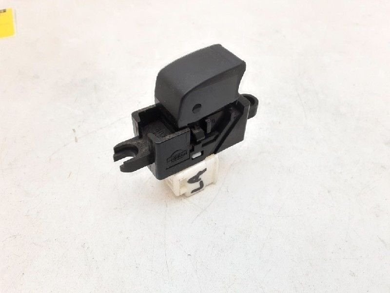 RAAMSCHAKELAAR Nissan Almera (N16) (01-2000/11-2006), Auto-onderdelen, Gebruikt, Nissan