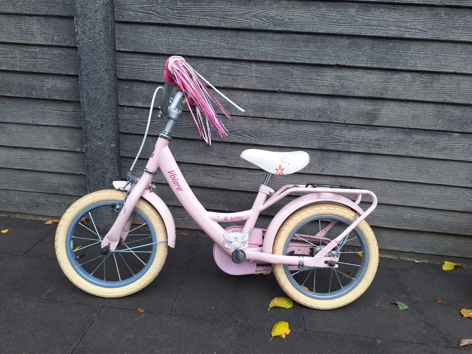 eerste kinderfiets, Fietsen en Brommers, Fietsen | Kinderfietsjes, Ophalen, Gebruikt, Zijwieltjes