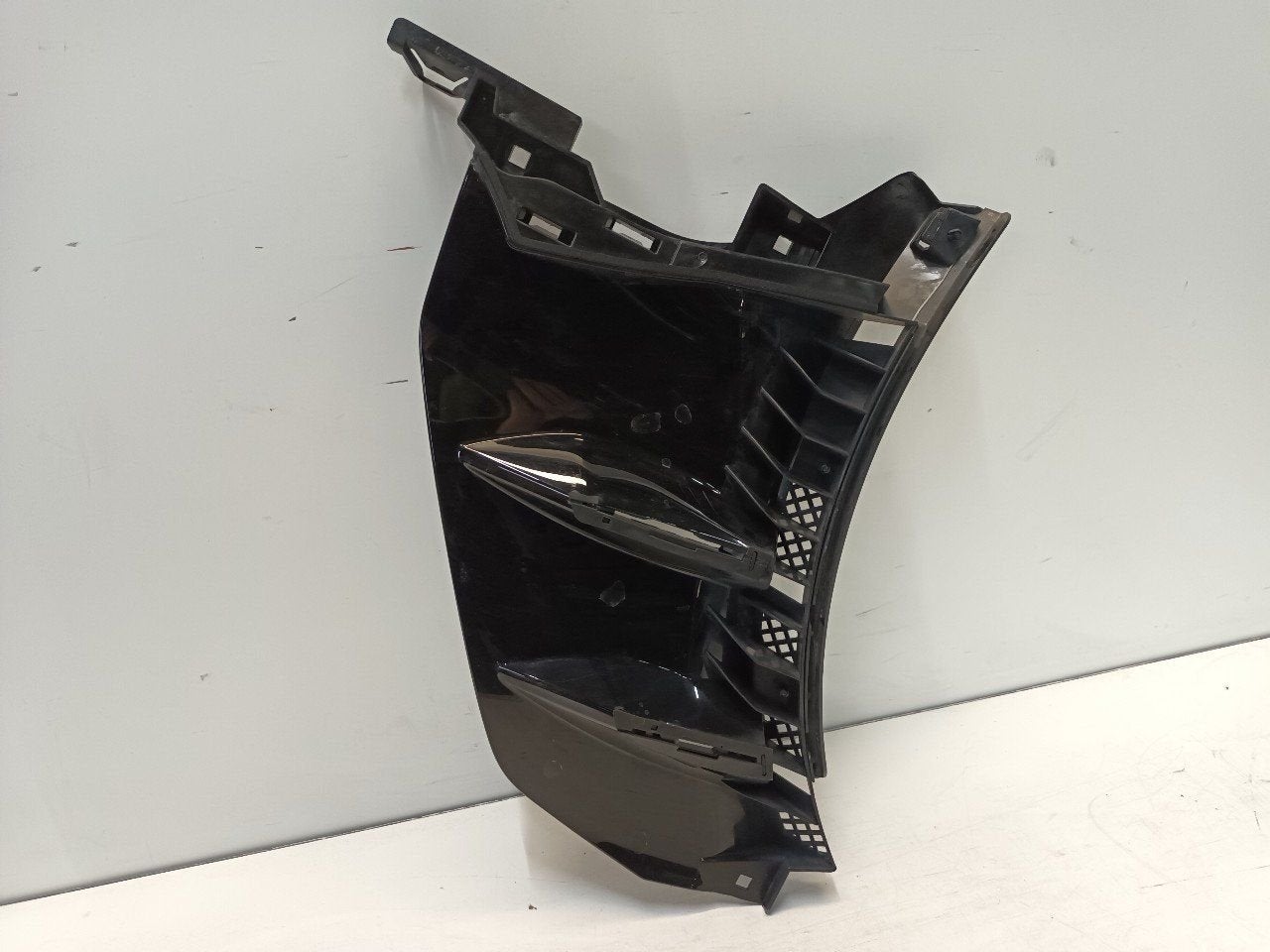 Sierlijst spatbord BMW Z4, Onderdelen@venauto.nl, Van der Ven Autorecycling B.V., Gebruikt, Ettenseweg 76, 4706 PB Roosendaal, The Netherlands