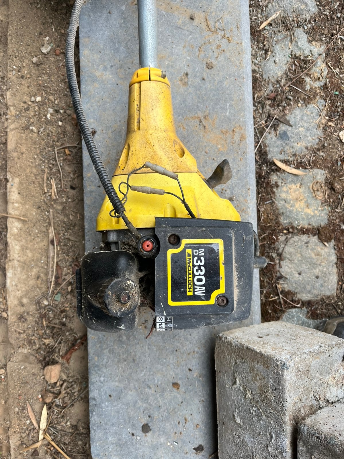 McCulloch MF330AV, Ophalen, Zo goed als nieuw