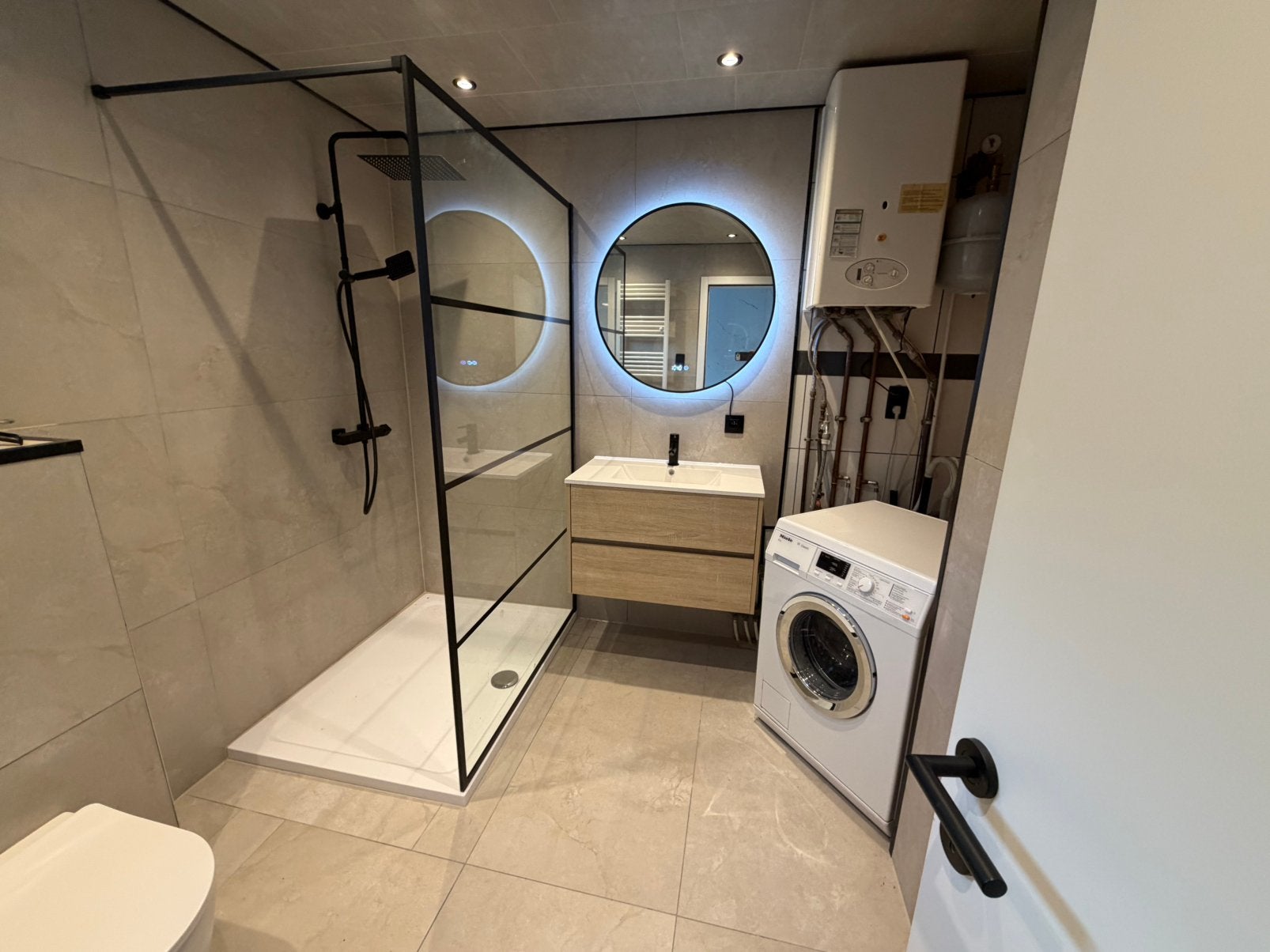 Gent opgeving Dampoort appartement 1 slaapkamer  750€, Immo, Gent