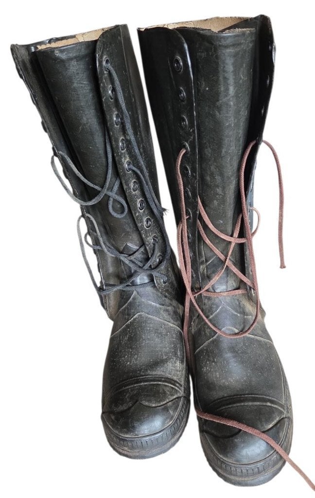 un ensemble de bottes en caoutchouc à haute, Enlèvement ou Envoi