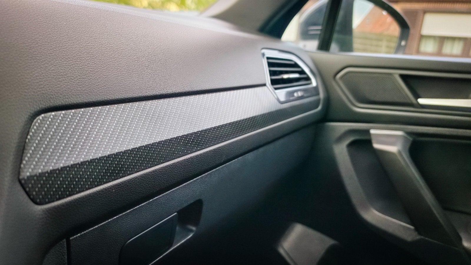 VW Tiguan Allspace R-line, Cuir, Achat, Noir, 5 portes
