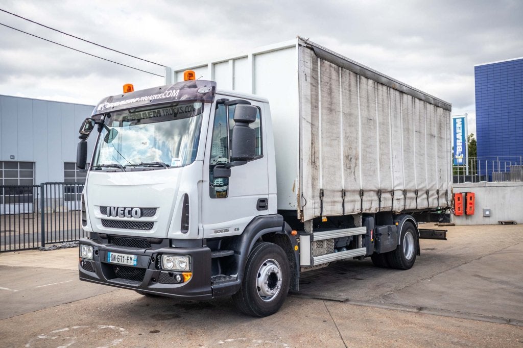 Iveco EUROCARGO 160E25, Autos, Camions, Entreprise, Achat, Air conditionné, Vitres électriques, Iveco, Diesel, Euro 6, Automatique