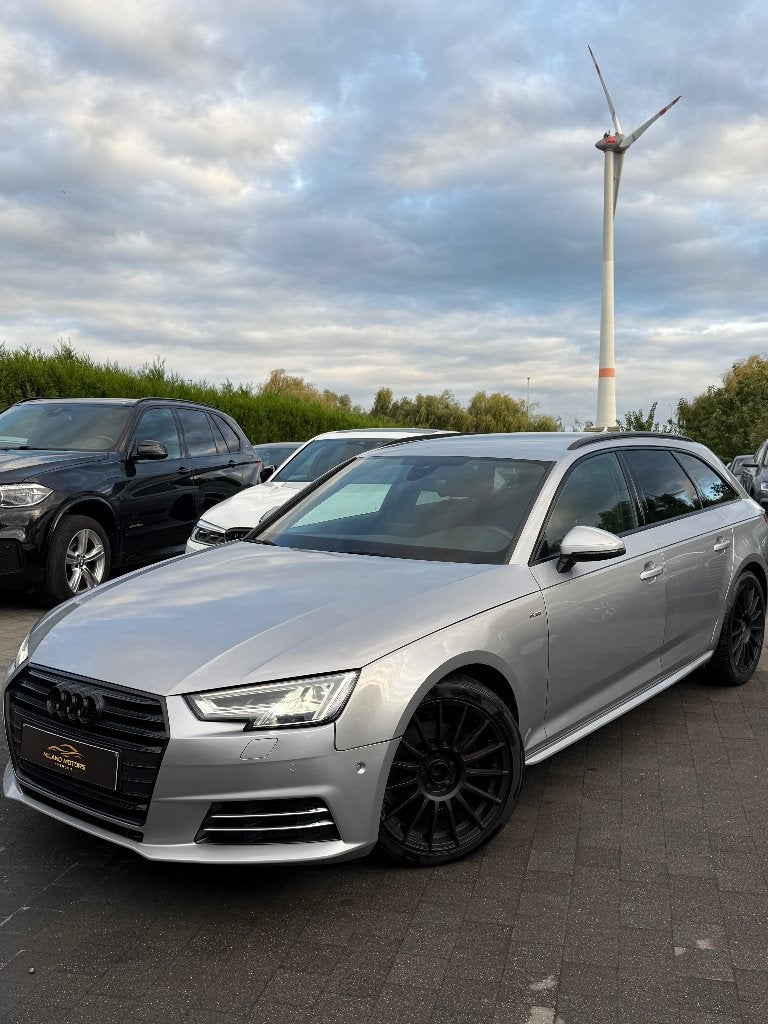 Audi A4 S-Line Automaat Mild Hybride, Auto's, 4 cilinders, https://public.car-pass.be/vhr/4f1d51e1-63a5-4318-8c67-a0895e066f57