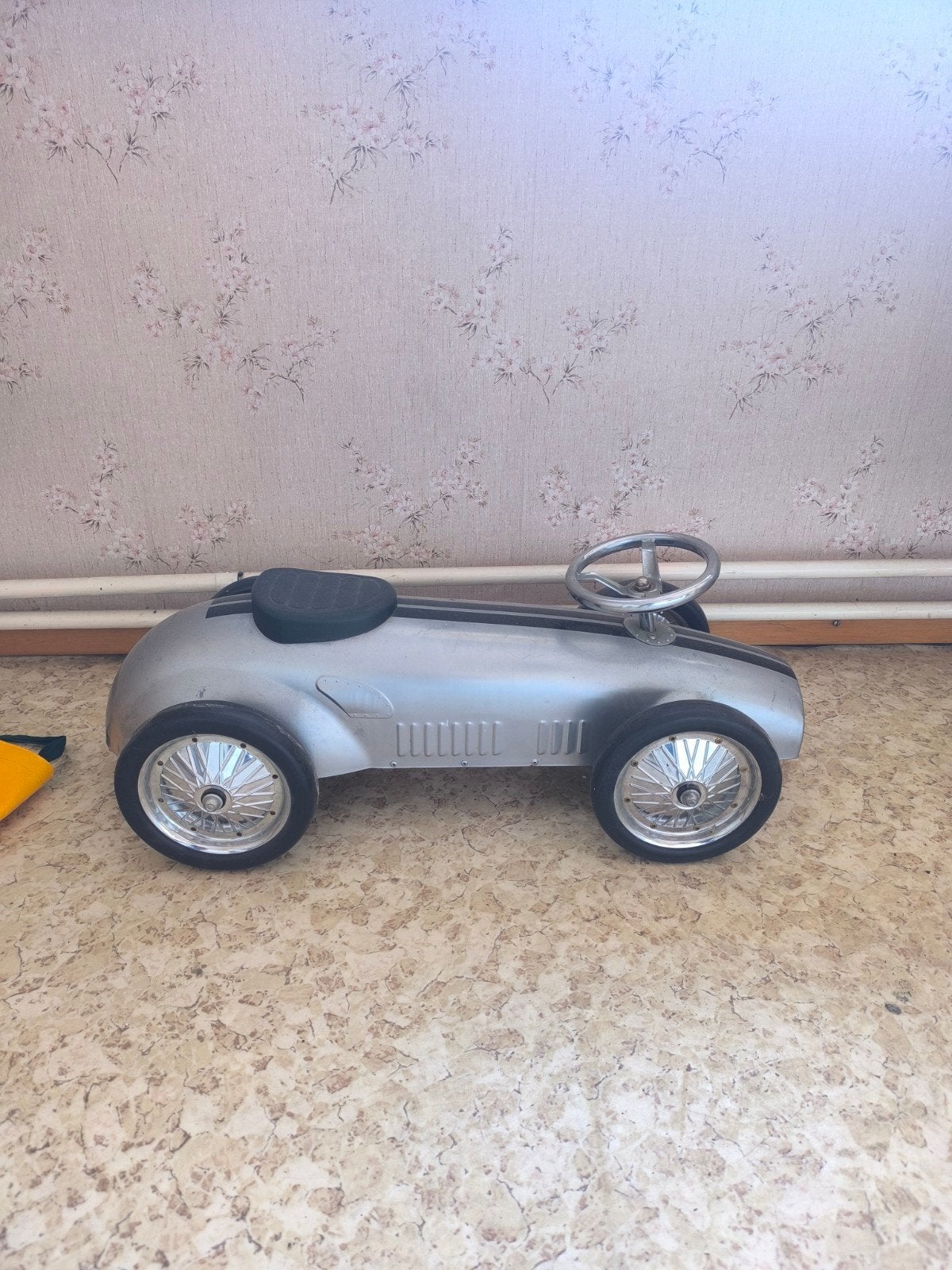 Vintage retro metalen trapauto / loopauto racewagen – pracht, Kinderen en Baby's, Speelgoed | Buiten | Voertuigen en Loopfietsen