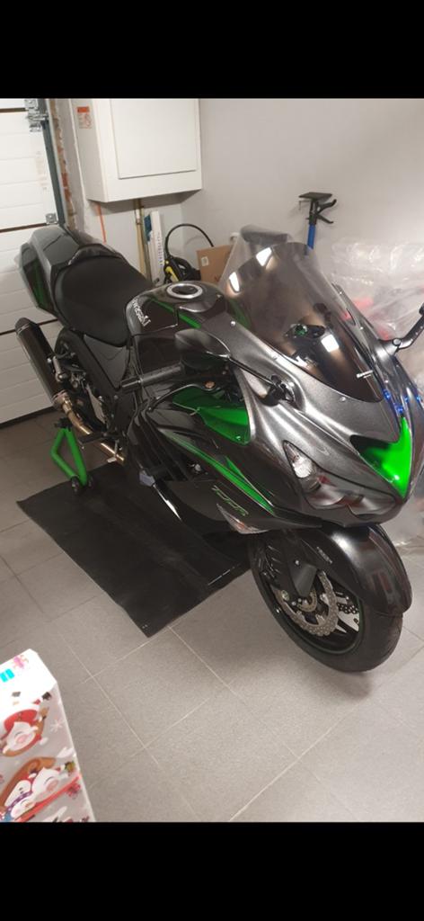 Kawasaki Zzr1400 zwarte motorfiets, Motoren, Occasion, 4 cilinders, Motorrijbewijs A, 1400 cc