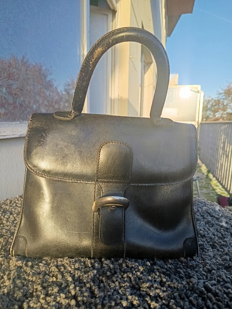 Sac Delvaux vintage black MM brillant, Bijoux, Sacs & Beauté, Enlèvement, Utilisé, Noir, Sac à main