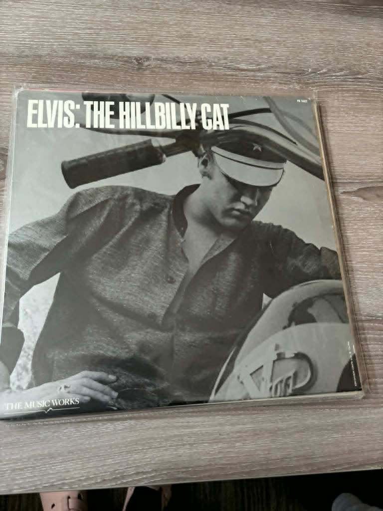Elvis lp, The Hilbilly cat van The music works label, CD & DVD, Vinyles | Rock, Enlèvement ou Envoi, Rock 'n' roll, Comme neuf