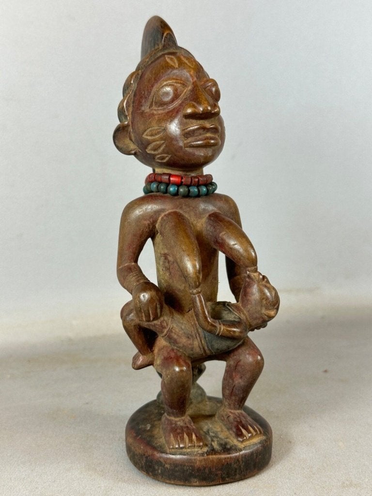 25 Unieke collectie antieke afrikaanse beelden hout, Antiek en Kunst, Kunst | Niet-Westerse kunst, Hout, 65 cm, Ophalen of Verzenden
