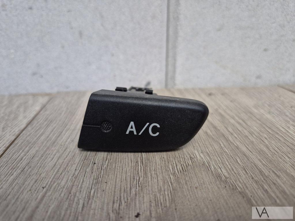 Peugeot 107 Toyota Aygo Citroen C1 airco knop schakelaar €20, Gebruikt, -, -, Ophalen of Verzenden