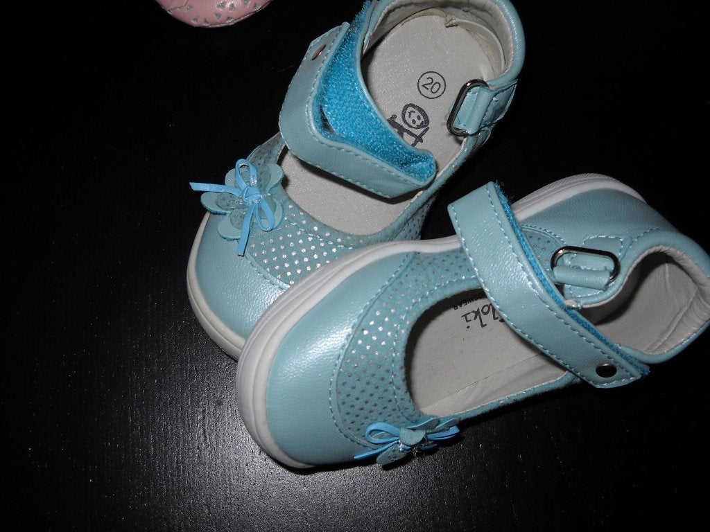 baby schoentjes maat 20-als nieuw-kidoki-1euro, Ophalen, Zo goed als nieuw, Meisje, Schoentjes