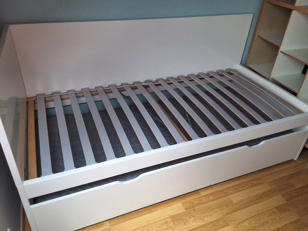 Lit IKEA blanc avec lit tiroir, 90 cm, Une personne, Enlèvement, Utilisé