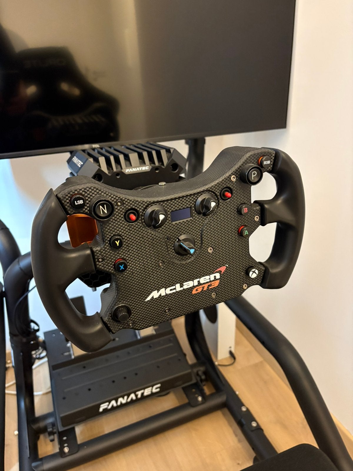 Simulateur fanatec avec chassis oplite, TV, Hi-fi & Vidéo, Enlèvement, Comme neuf