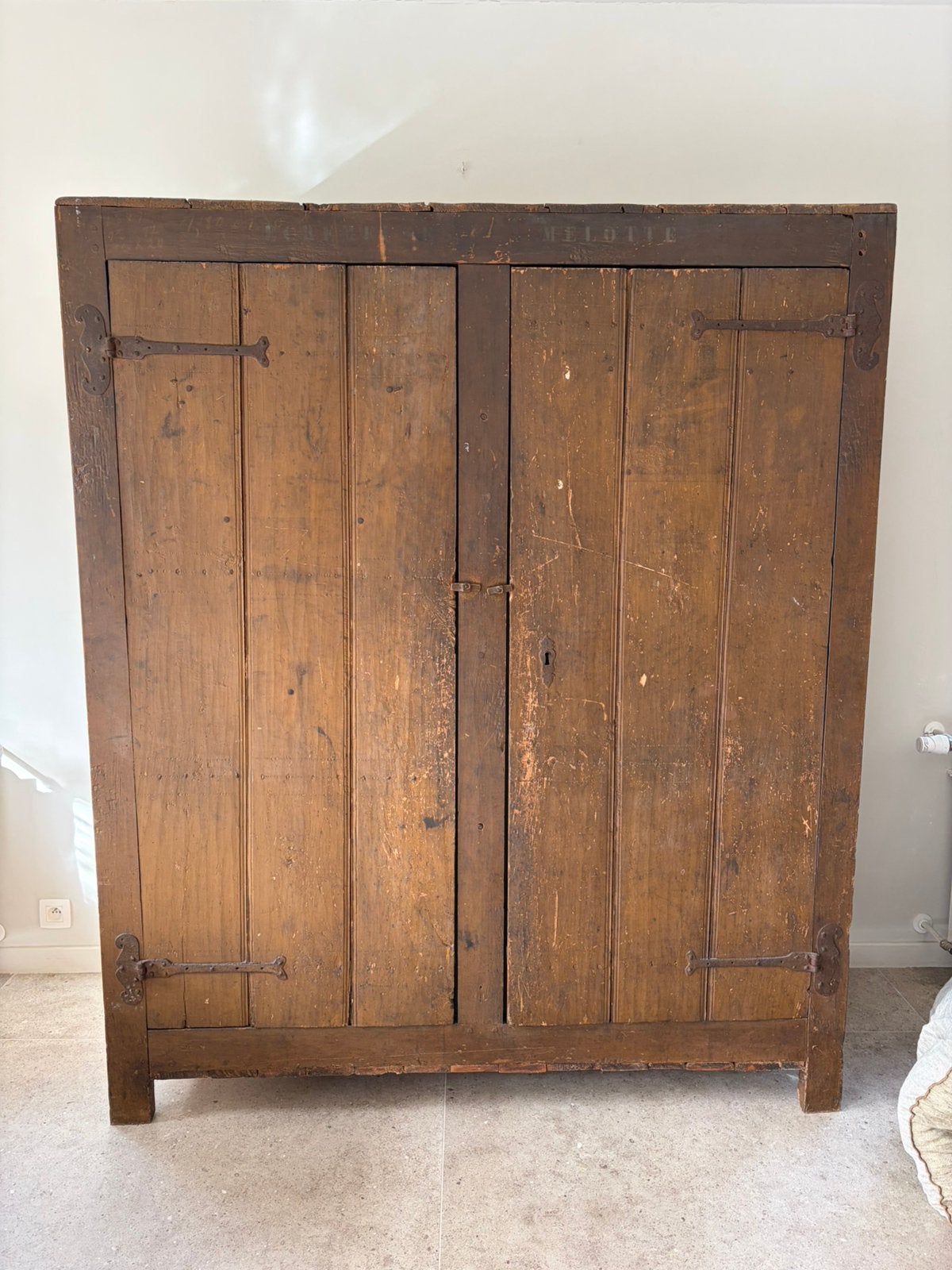 Magnifique armoire ancienne, Ophalen