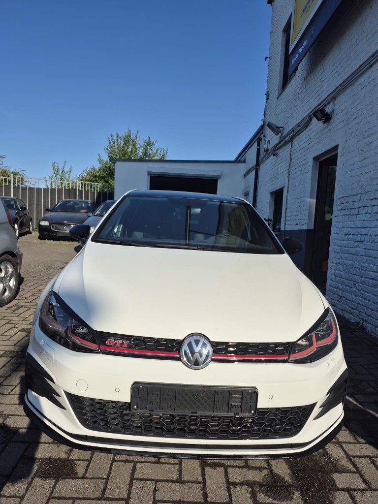 GOLF 7 GTI 2.0 220 ch 86410 km Automatique, Achat, Euro 6, Entreprise, Noir