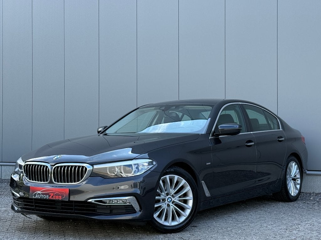 Caméra BMW 520dA LuxuryLine Xenon Cruise ElectricSeats Navi, Autos, Cuir, Euro 6, Entreprise, Noir