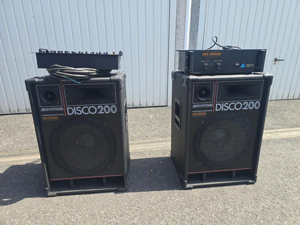 Luidsprekers met 400w versterker en mengpaneel, Enlèvement, Utilisé, 120 watts ou plus