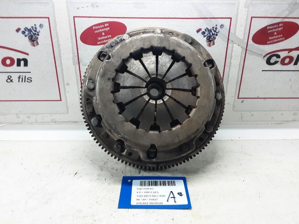 VOLANT MOTEUR Fiat Punto I (176) (01-1993/12-2000) (7575615), Mevr. I. Hauben, Utilisé, Fiat, Rue de l'Espoir 34 34
4030  GRIVEGNÉE, BE
